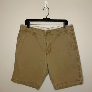 Old Navy Lived-In Straight Shorts, Khaki, Size 34, EUC